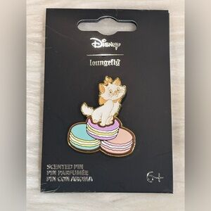 Loungefly Disney The Aristocats Marie Macarons Scented Pin NEW
